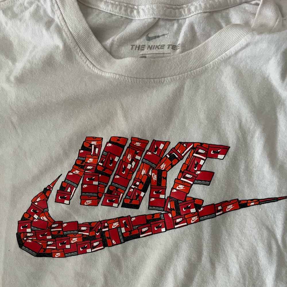 Nike Tshirt - Medium